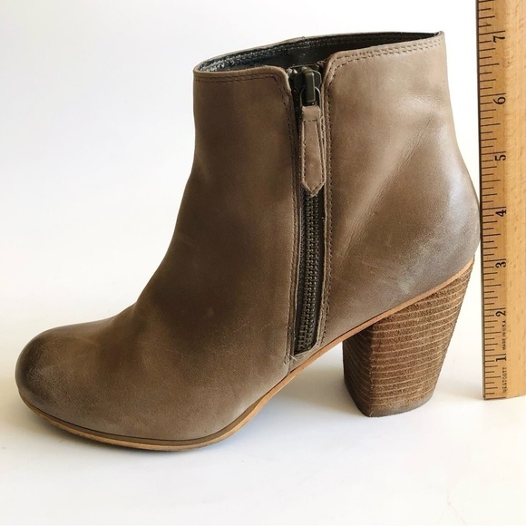 BP Trolley Ankle Booties - Picture 14 of 14